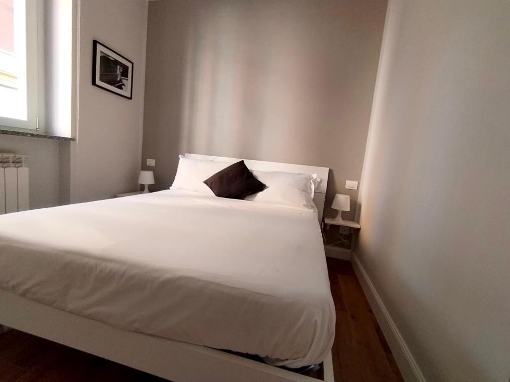 Hh Hermoso Housing Asti Bagian luar foto