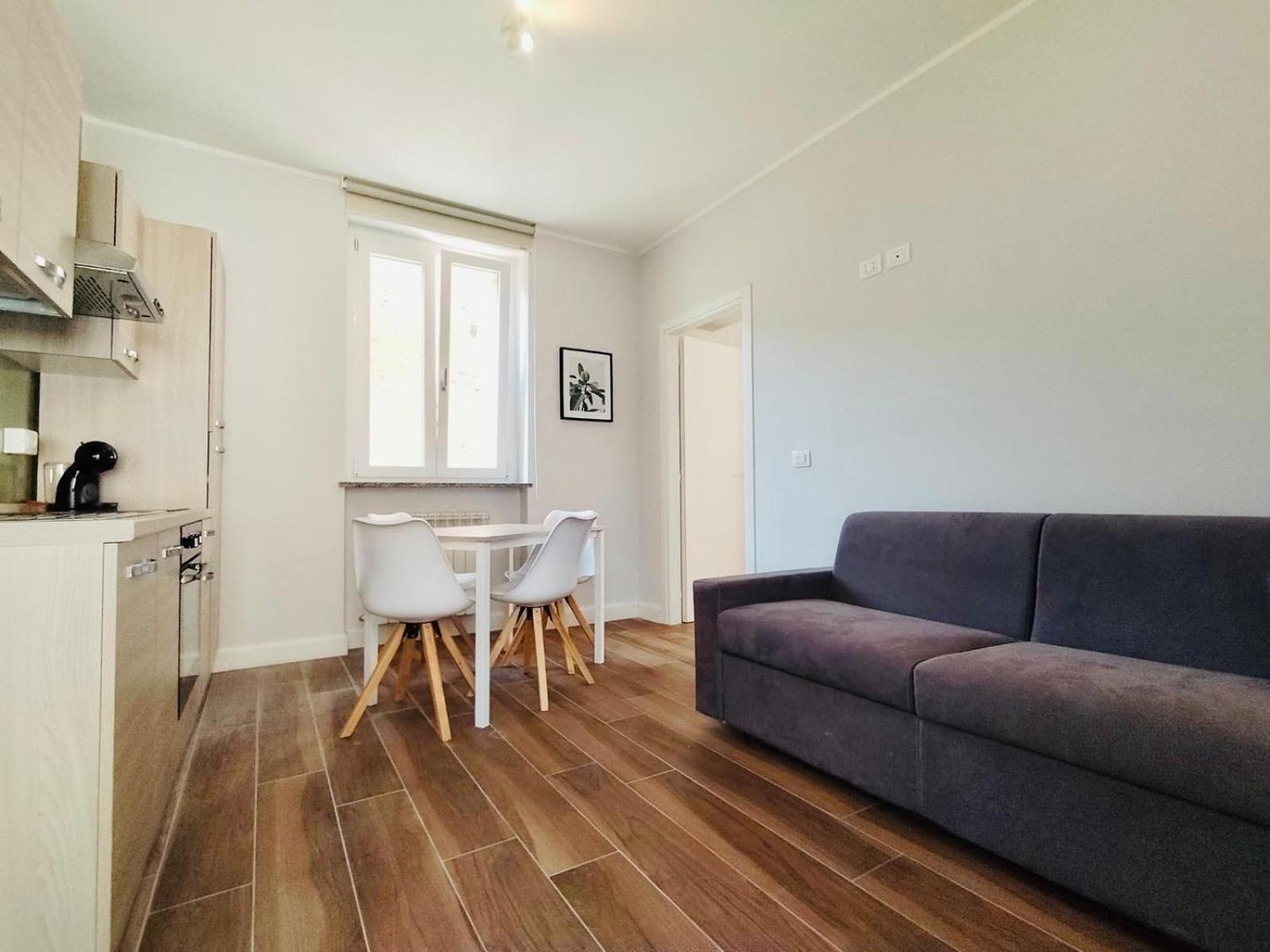 Hh Hermoso Housing Asti Bagian luar foto