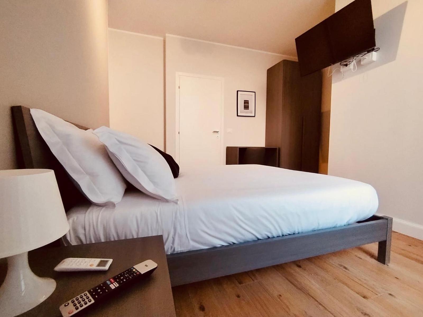Hh Hermoso Housing Asti Bagian luar foto