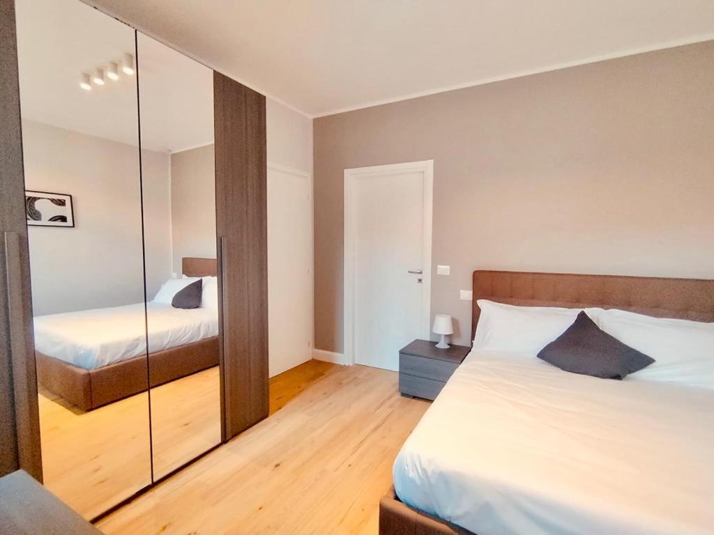 Hh Hermoso Housing Asti Bagian luar foto