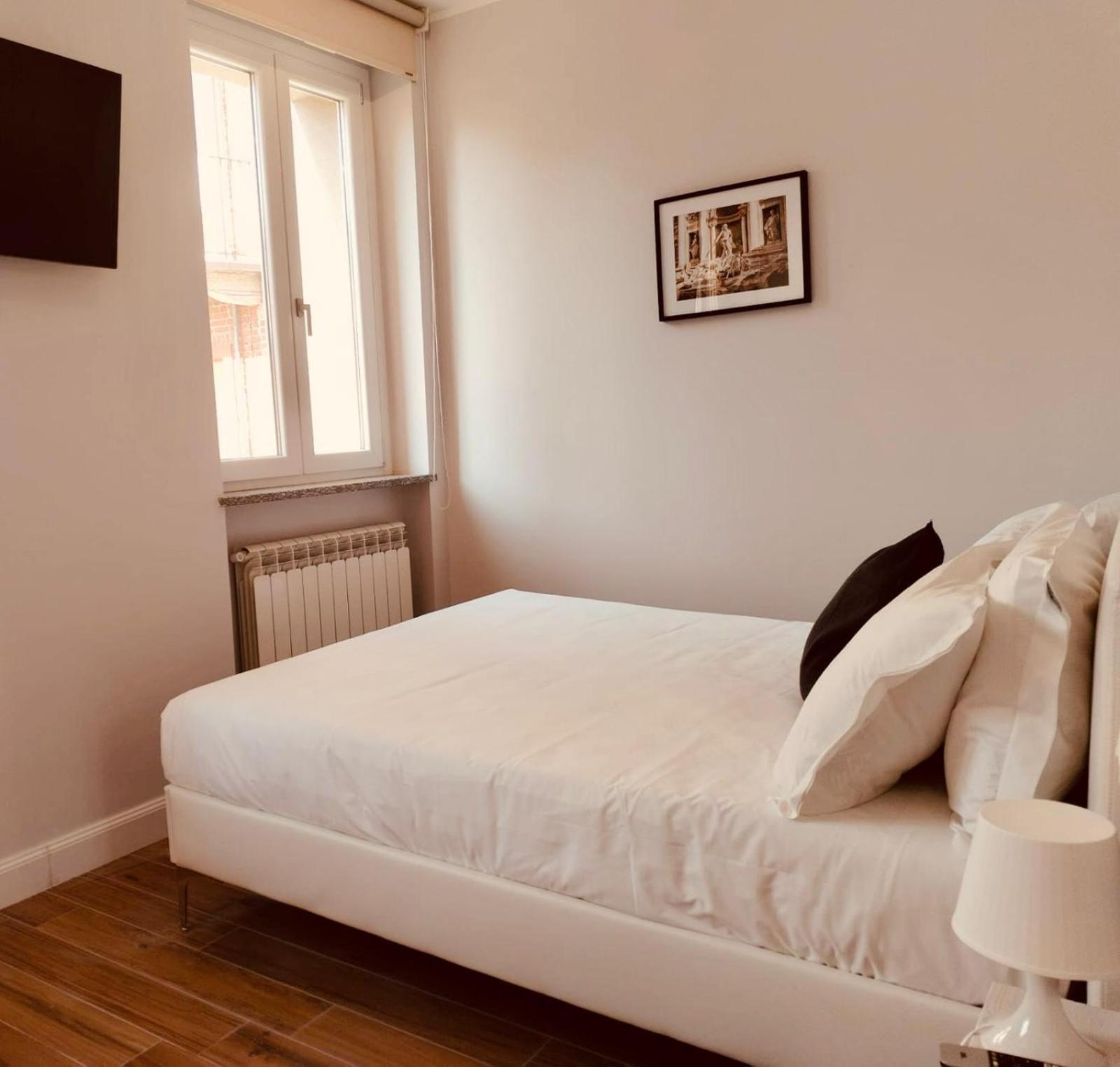 Hh Hermoso Housing Asti Bagian luar foto