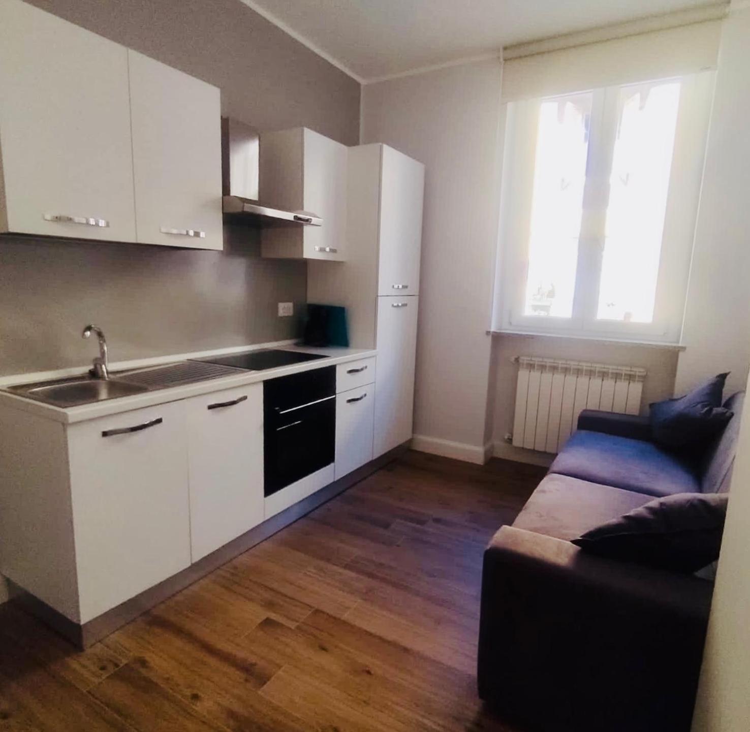 Hh Hermoso Housing Asti Bagian luar foto